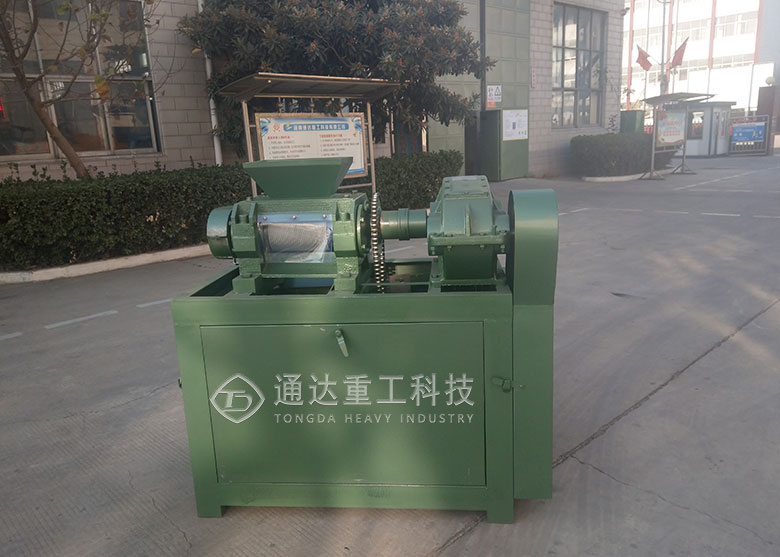 ��݁�D�������C